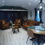 木屋 Relax 皮滕